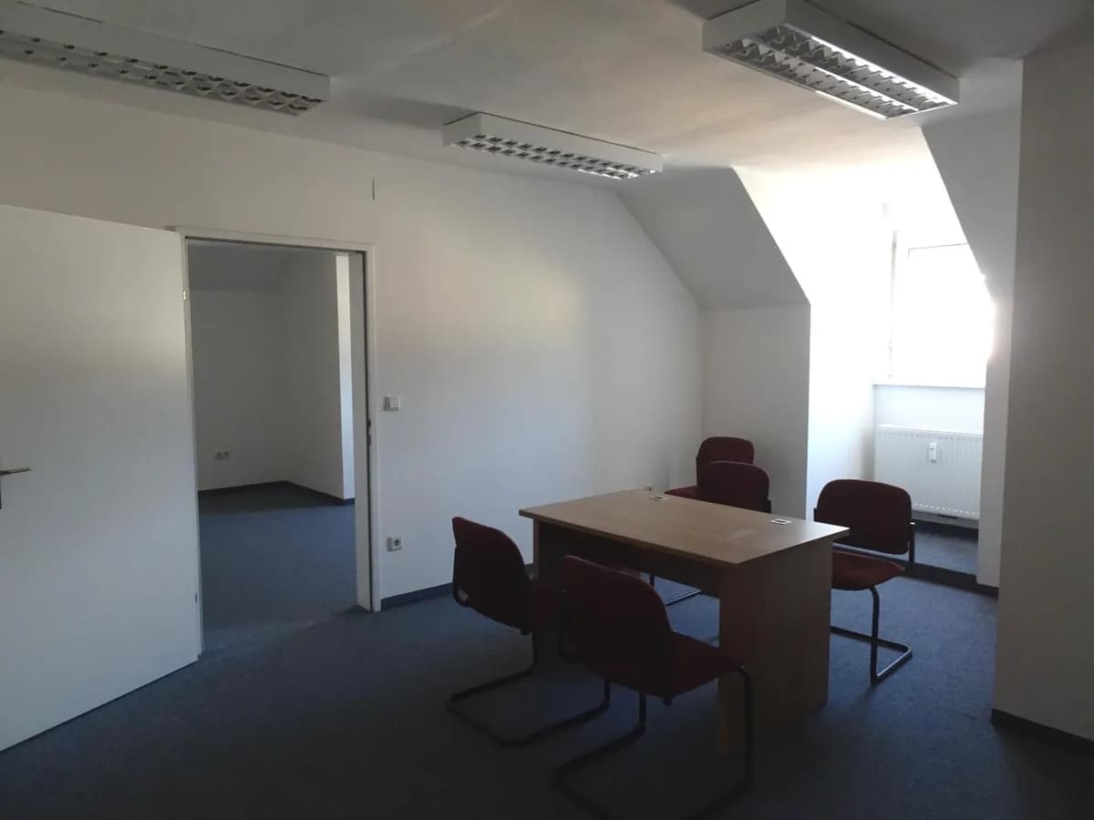 4-Zimmer-Gewerbeimmobilie mieten in Bruck-Mürzzuschlag – 100 m², € 1.272 – Bild 4 von 11