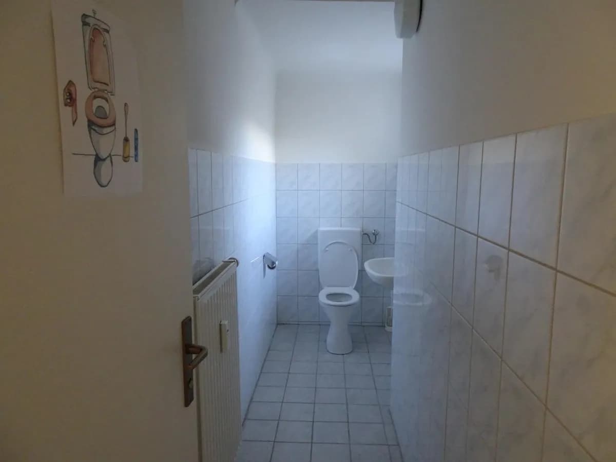 4-Zimmer-Gewerbeimmobilie mieten in Bruck-Mürzzuschlag – 100 m², € 1.272 – Bild 7 von 11