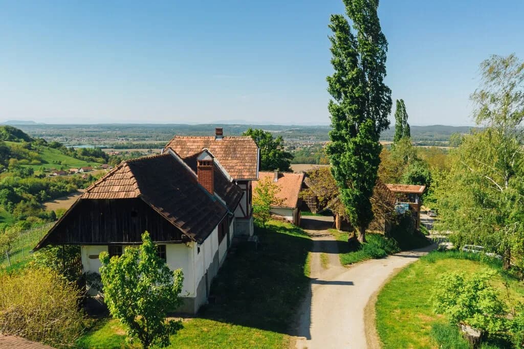 Grundstück kaufen in Österreich – 110 m², € 339.000