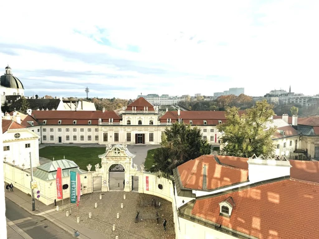 6-Zimmer-Gewerbeimmobilie mieten in Wien – 210 m², € 4.424 – Bild 2 von 20