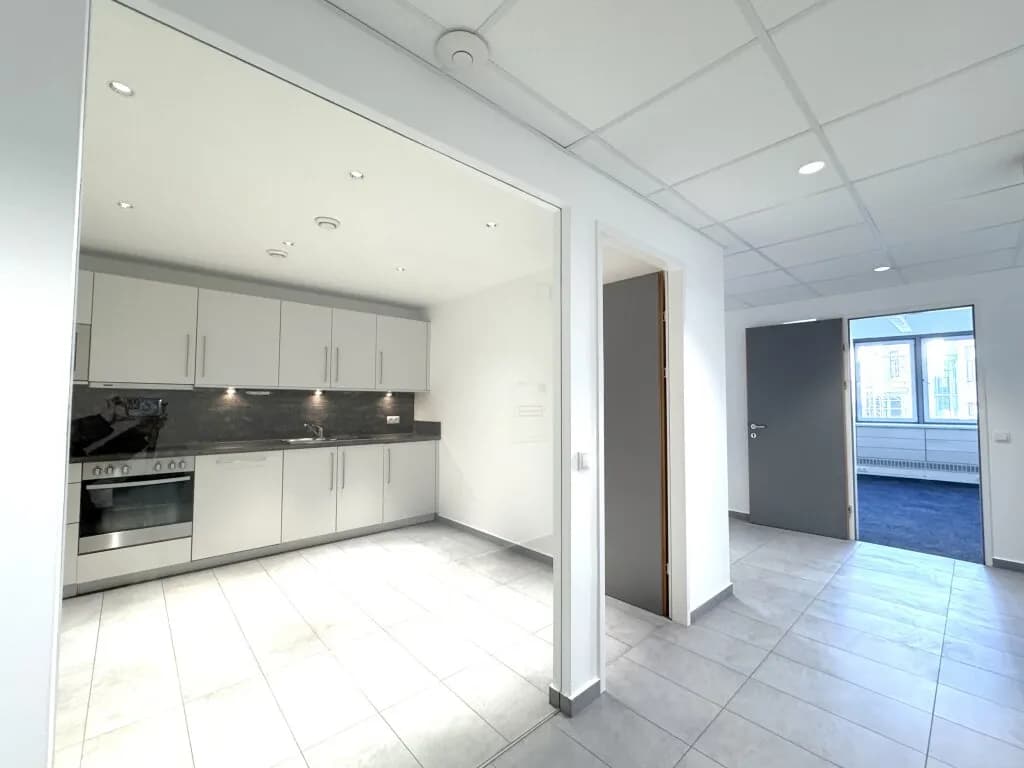 6-Zimmer-Gewerbeimmobilie mieten in Wien – 210 m², € 4.424 – Bild 5 von 20