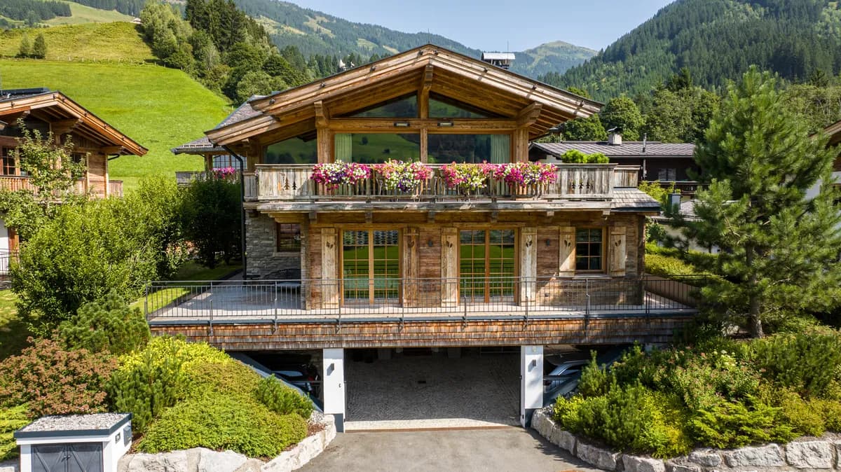6-Zimmer-Immobilie kaufen in Kitzbühel – 303 m², € 7.500.000 – Bild 2 von 6