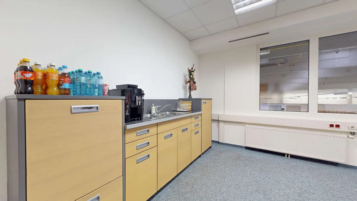Gewerbeimmobilie mieten in Schwaz – 166 m², € 1.410 – Bild 3 von 7
