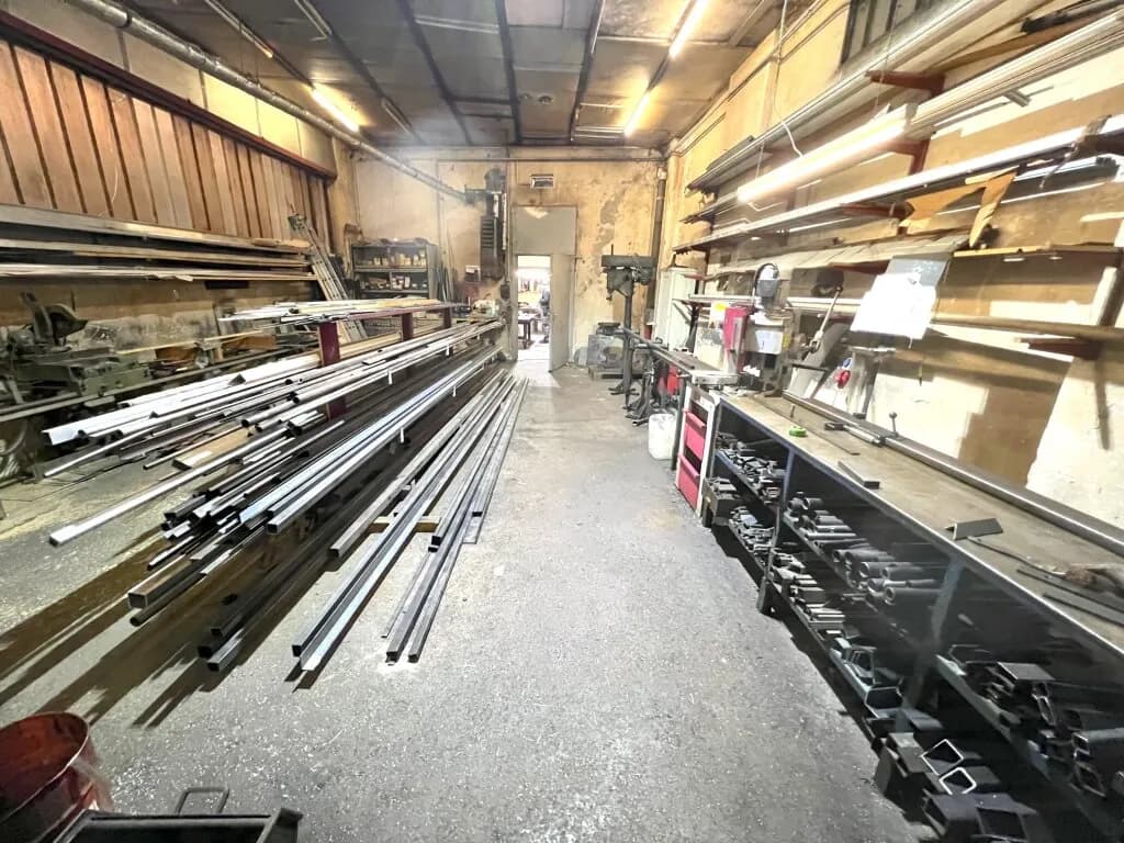 Gewerbeimmobilie kaufen in Korneuburg – 250 m², € 395.000 – Bild 2 von 6