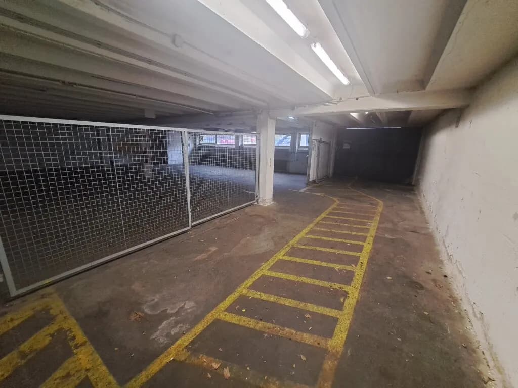 Gewerbeimmobilie mieten in Wien – 250 m², € 2.000 – Bild 3 von 4