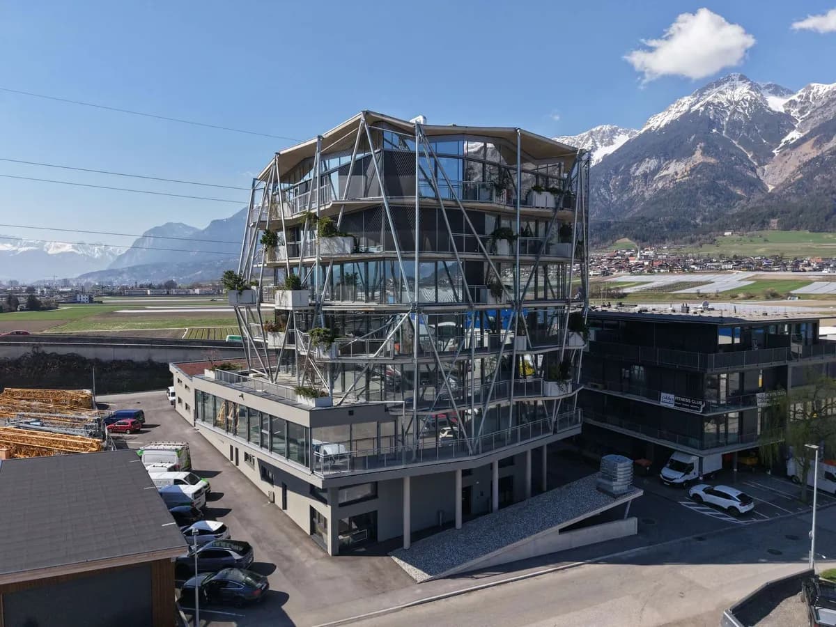 Gewerbeimmobilie mieten in Innsbruck-Land – 82 m², € 1.840