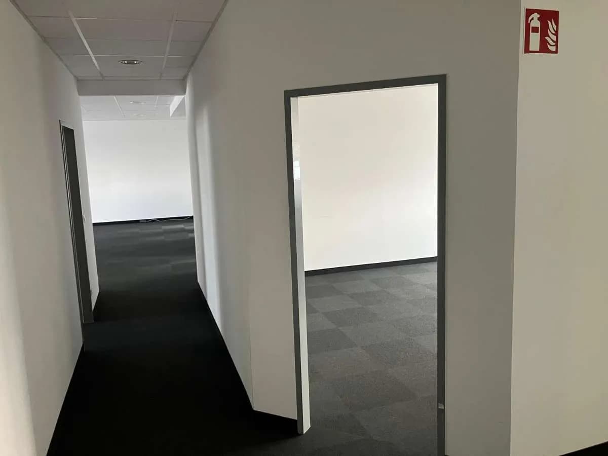 Gewerbeimmobilie mieten in Mödling – 212 m², € 2.643 – Bild 3 von 22