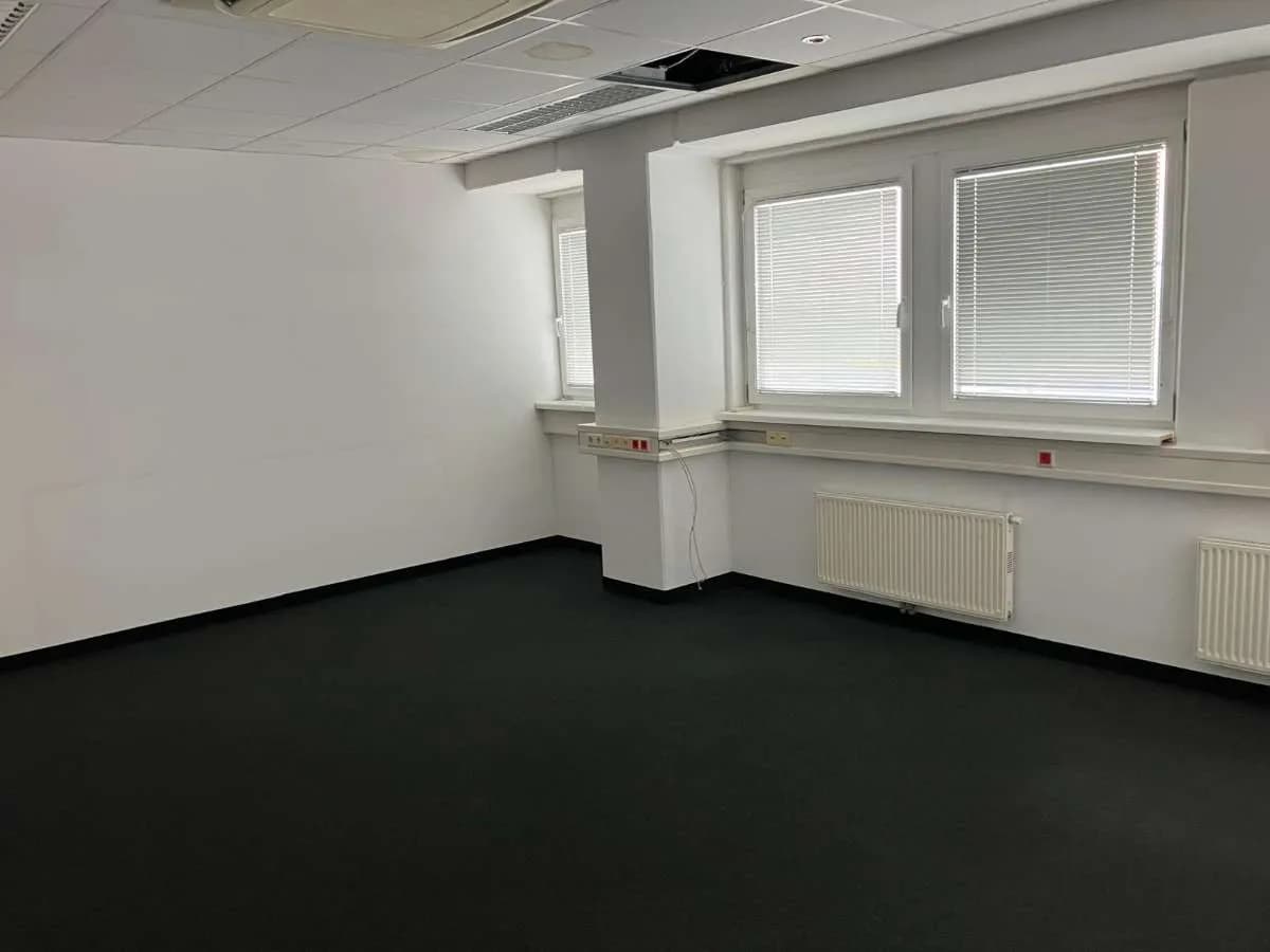 Gewerbeimmobilie mieten in Mödling – 212 m², € 2.643 – Bild 10 von 22