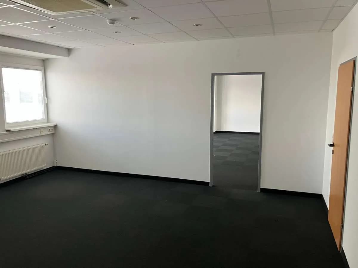 Gewerbeimmobilie mieten in Mödling – 212 m², € 2.643 – Bild 11 von 22