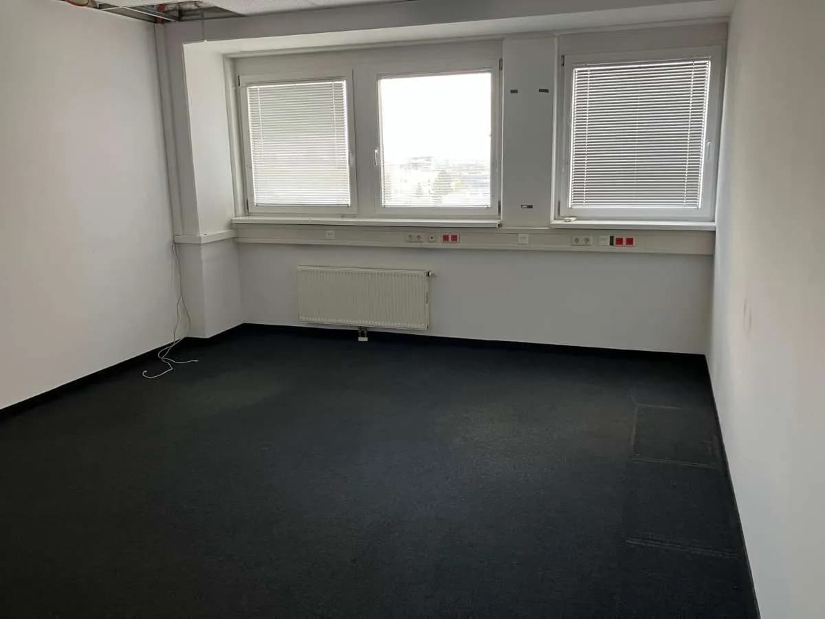 Gewerbeimmobilie mieten in Mödling – 212 m², € 2.643 – Bild 20 von 22