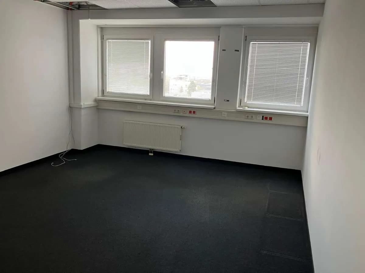 Gewerbeimmobilie mieten in Mödling – 212 m², € 2.643 – Bild 21 von 22