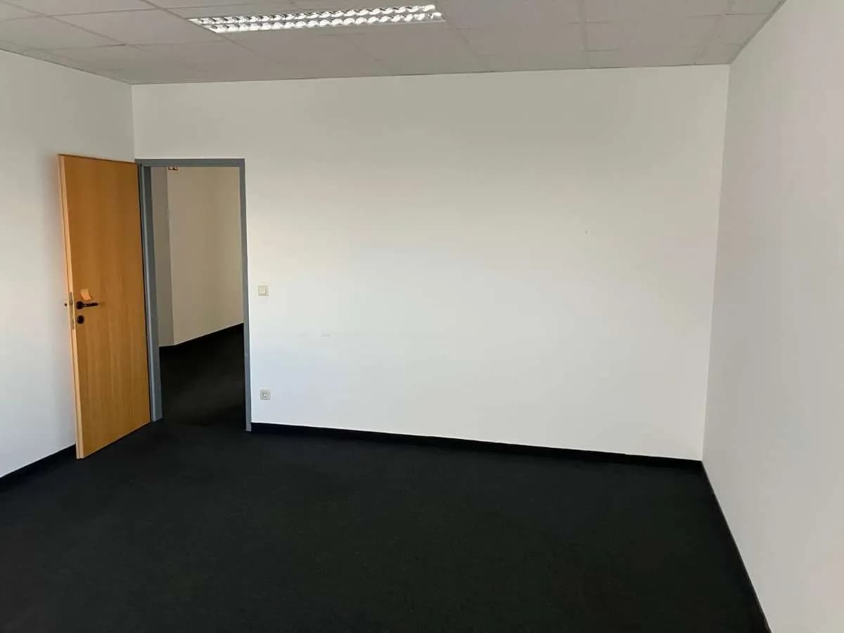 Gewerbeimmobilie mieten in Mödling – 212 m², € 2.643 – Bild 22 von 22