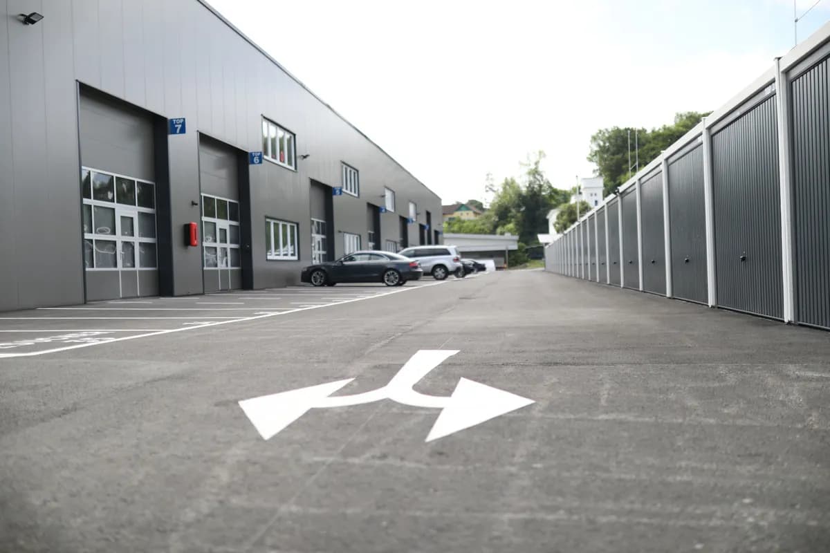 Gewerbeimmobilie kaufen in Vöcklabruck – 120 m², € 250.908