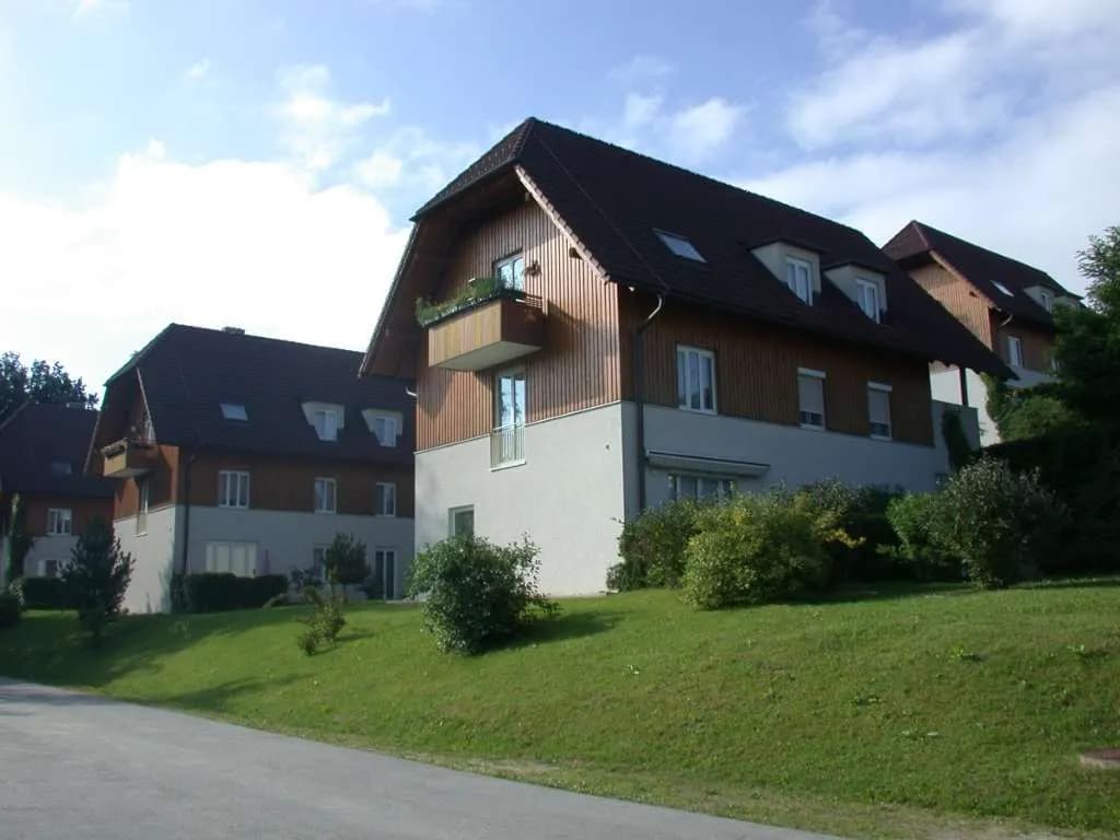 4-Zimmer-Wohnung mieten in Perg – 89,73 m², € 933 – Bild 2 von 6