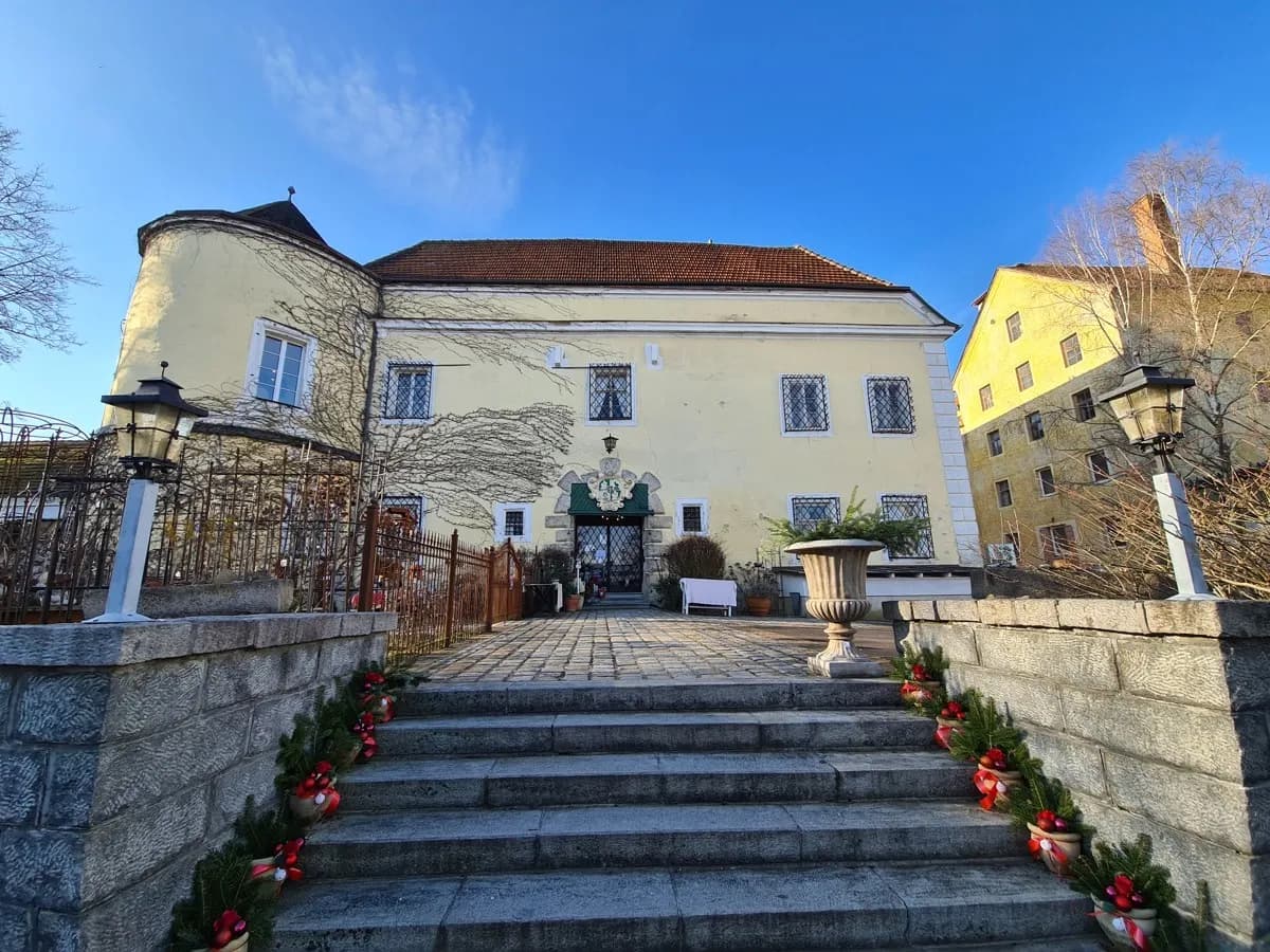 2-Zimmer-Gewerbeimmobilie mieten in Steyr-Land – 59 m², € 833 – Bild 4 von 11