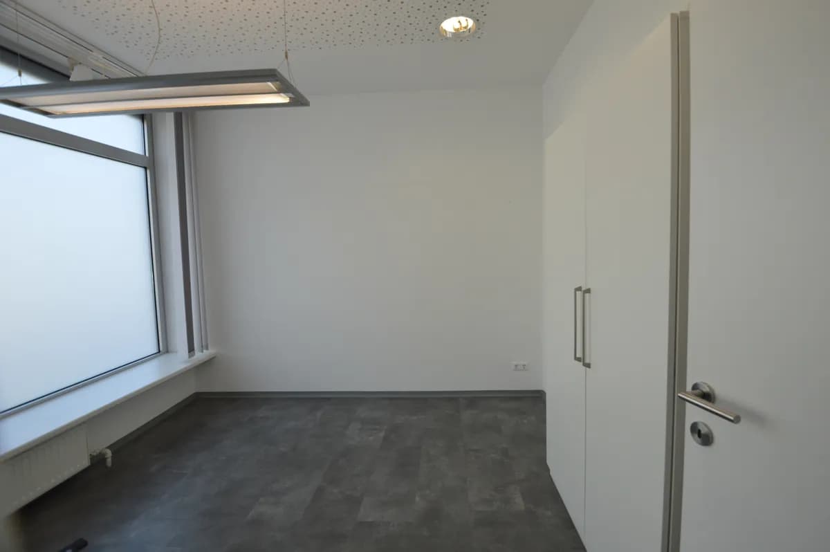 Gewerbeimmobilie mieten in Amstetten – 109 m², € 1.200 – Bild 5 von 11