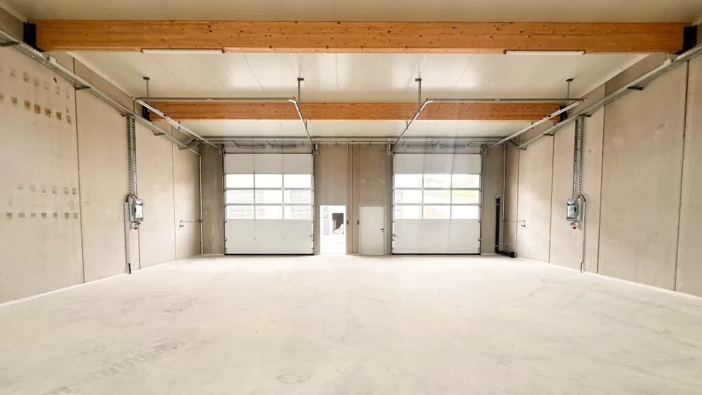 Gewerbeimmobilie mieten in Weiz – 227 m², € 1.812