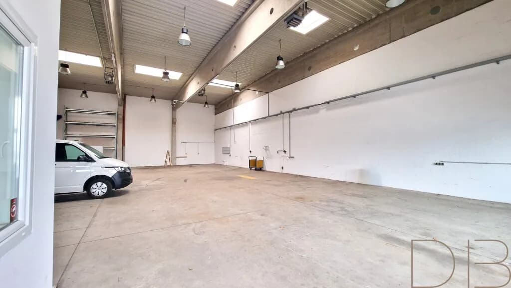 Gewerbeimmobilie mieten in Mödling – 375 m², € 3.856 – Bild 2 von 7
