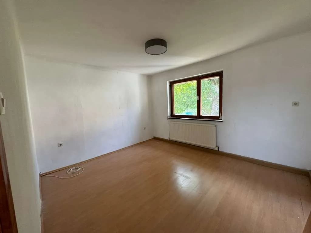 3-Zimmer-Wohnung mieten in Gmunden – 110 m², € 850 – Bild 5 von 8