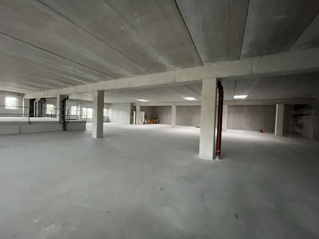 Gewerbeimmobilie mieten in Salzburg Stadt – 1 351 m² – Bild 3 von 12