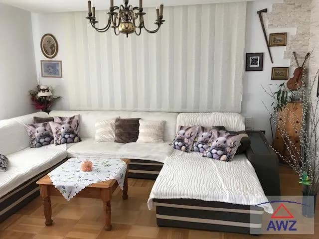 8-Zimmer-Haus kaufen in Neunkirchen – 230 m² – Bild 4 von 8