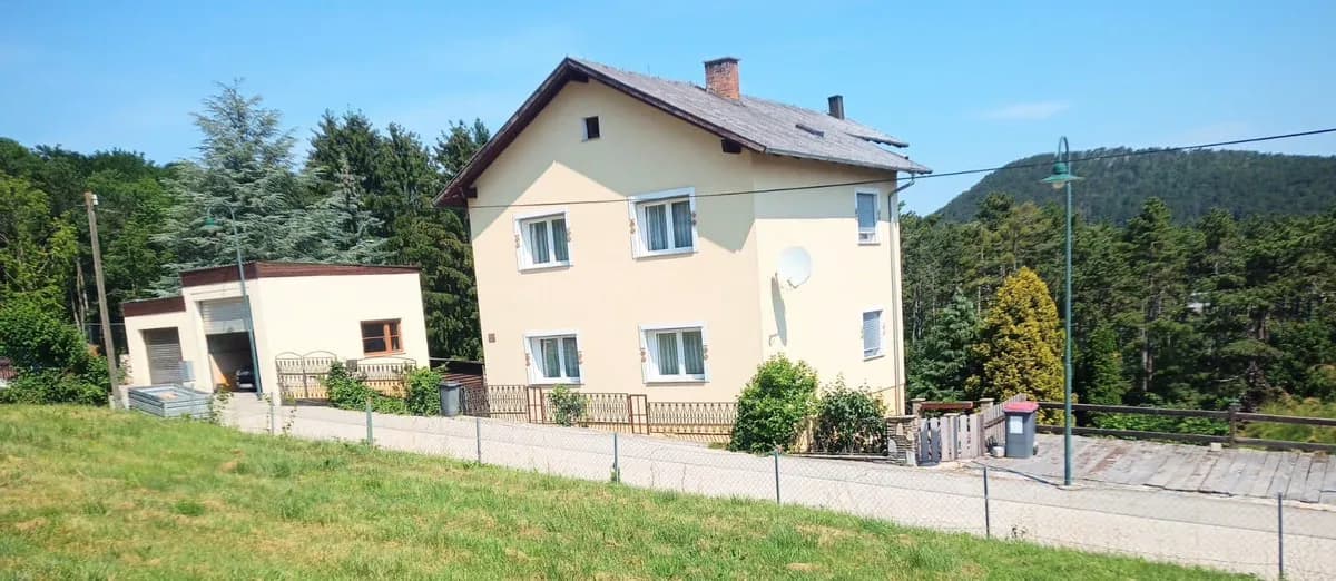 6-Zimmer-Haus kaufen in Baden – 221 m², € 419.999