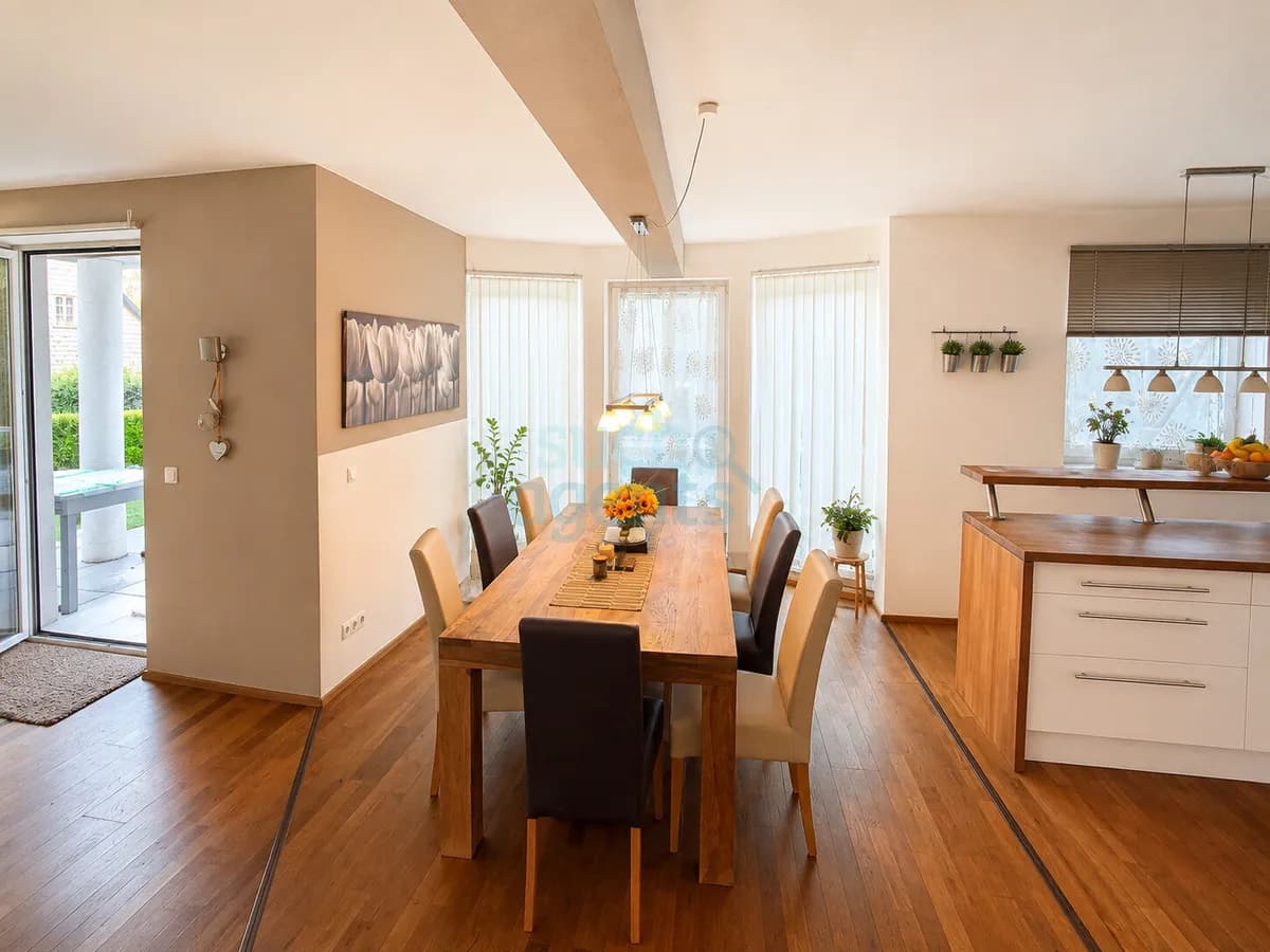 8-Zimmer-Haus kaufen in Gmunden – 198 m², € 849.000 – Bild 3 von 5