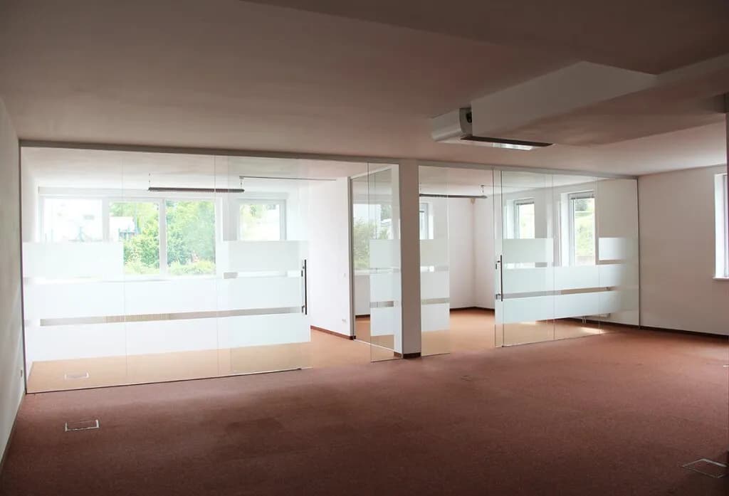3-Zimmer-Gewerbeimmobilie mieten in Mödling – 161 m², € 9 – Bild 3 von 11