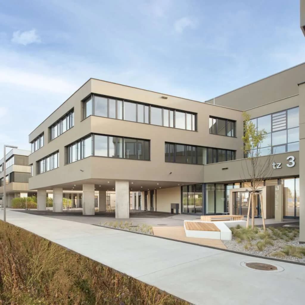 Gewerbeimmobilie mieten in Wien – 452 m², € 9.538