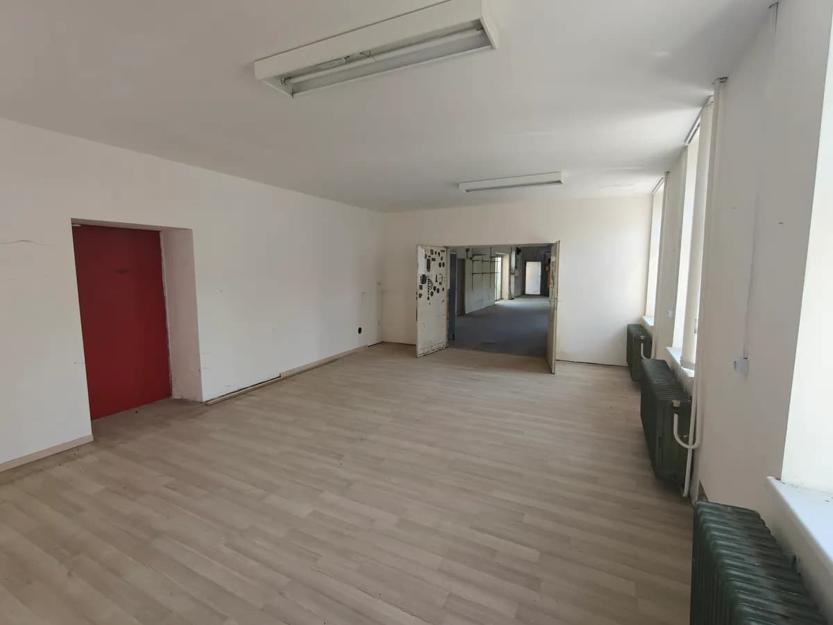 4-Zimmer-Immobilie mieten in Gänserndorf – 145 m², € 1.437 – Bild 2 von 8
