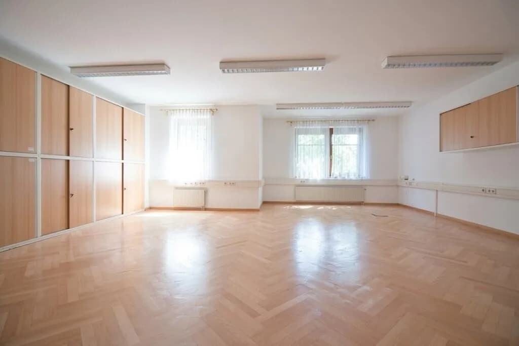 6-Zimmer-Gewerbeimmobilie mieten in Wien – 153 m², € 2.600 – Bild 2 von 14