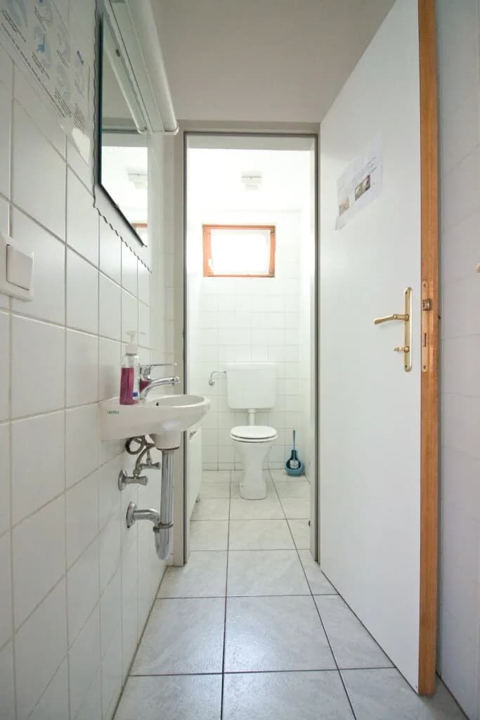 6-Zimmer-Gewerbeimmobilie mieten in Wien – 153 m², € 2.600 – Bild 10 von 14