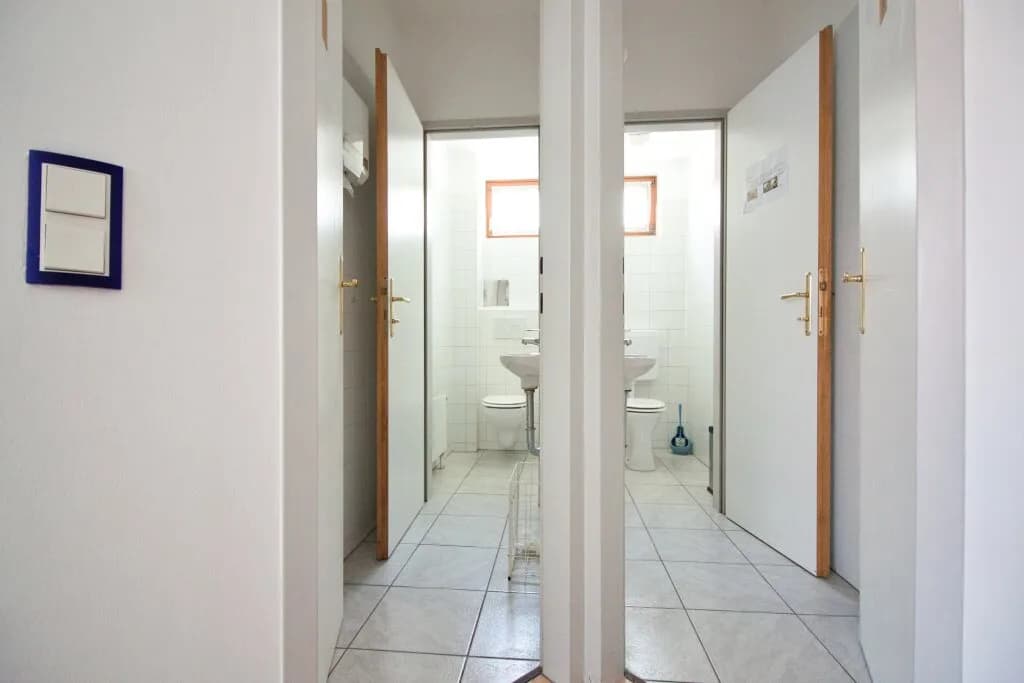 6-Zimmer-Gewerbeimmobilie mieten in Wien – 153 m², € 2.600 – Bild 11 von 14
