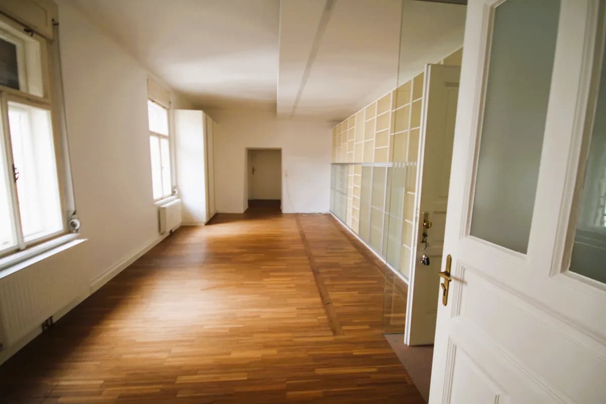 Gewerbeimmobilie mieten in Gmunden – 55 m², € 532