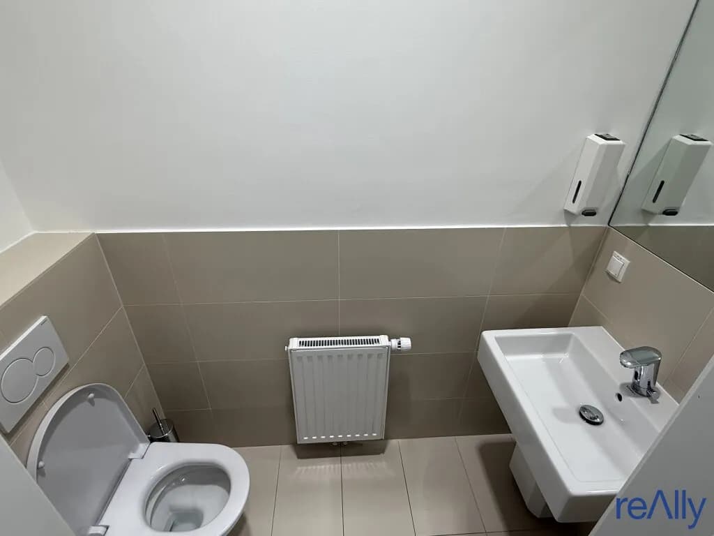 4-Zimmer-Gewerbeimmobilie mieten in Wien – 191 m², € 4.558 – Bild 11 von 14