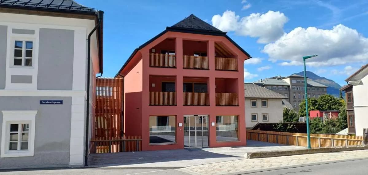 Gewerbeimmobilie mieten in Tamsweg – 77 m², € 1.391
