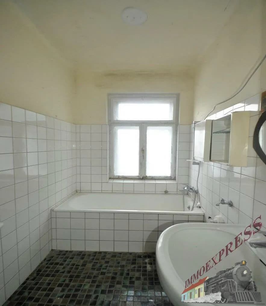 8-Zimmer-Immobilie kaufen in Sankt Pölten – 210 m², € 535.000 – Bild 3 von 12