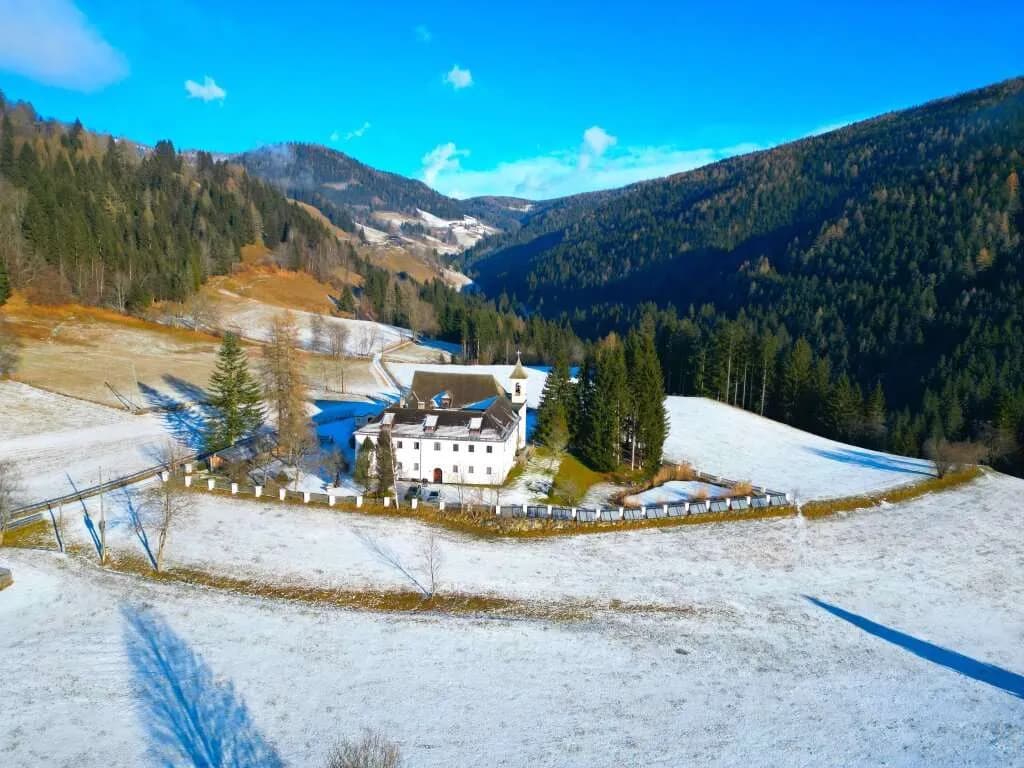 Immobilie kaufen in Feldkirchen – 555,6 m²