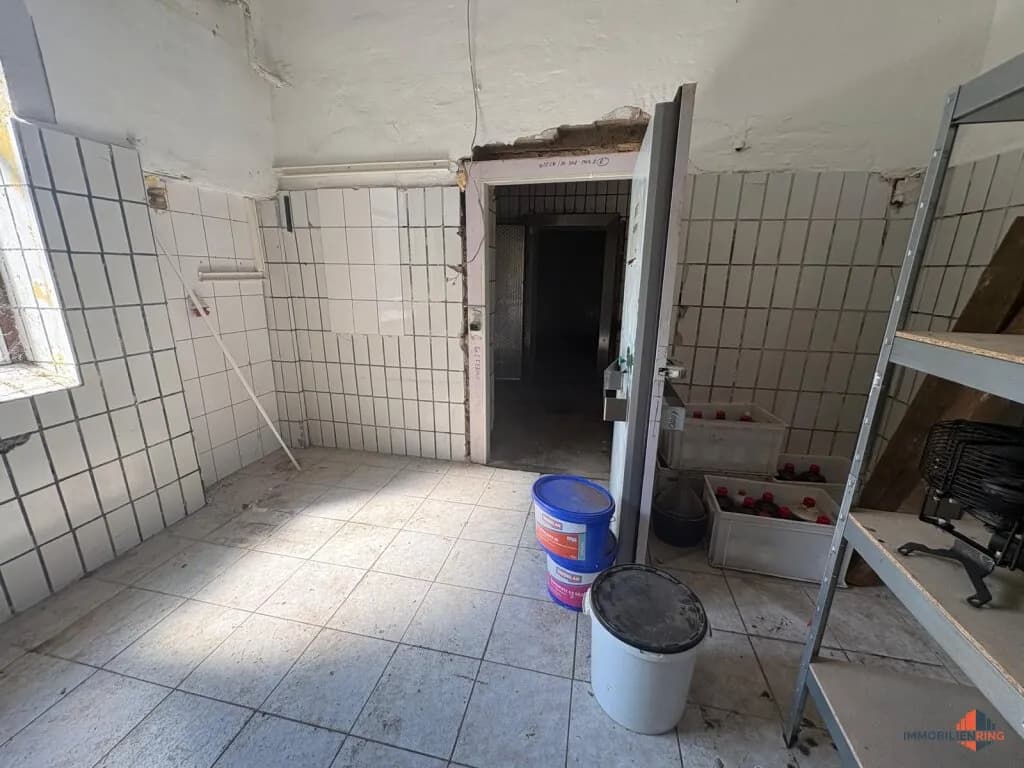 Gewerbeimmobilie mieten in Wien – 1 000 m², € 5.568 – Bild 8 von 18
