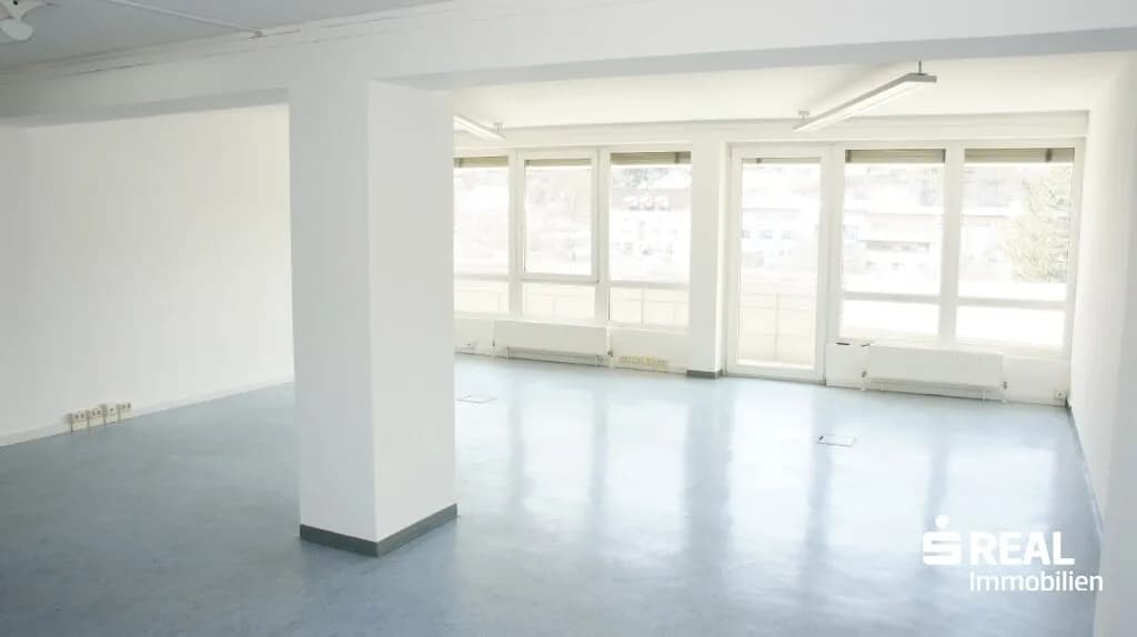 4-Zimmer-Gewerbeimmobilie mieten in Landeck – 109 m², € 1.018 – Bild 2 von 9