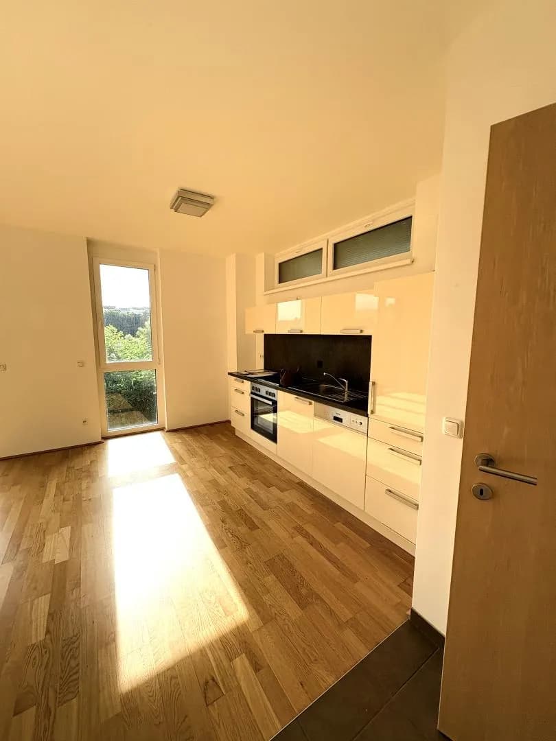 1-Zimmer-Wohnung mieten in Linz – 37 m², € 793