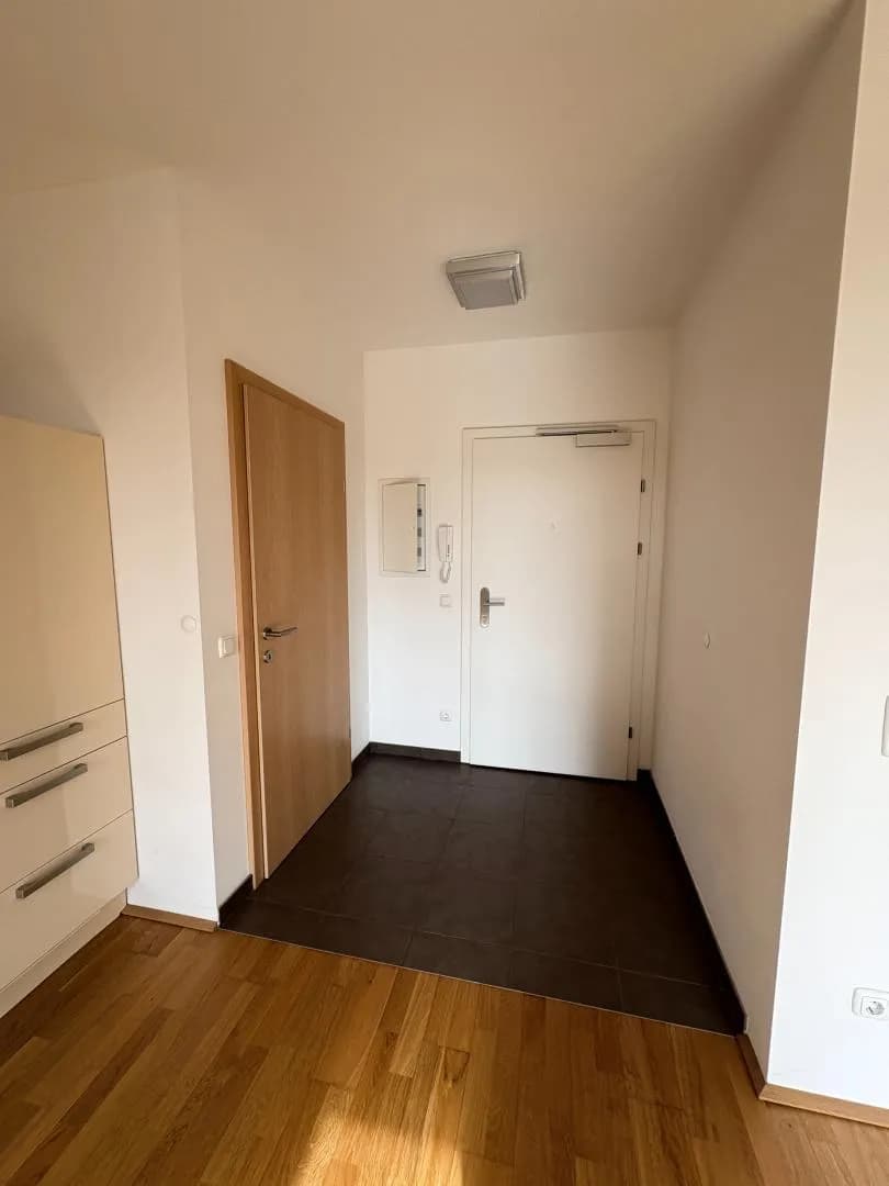 1-Zimmer-Wohnung mieten in Linz – 37 m², € 793 – Bild 9 von 15