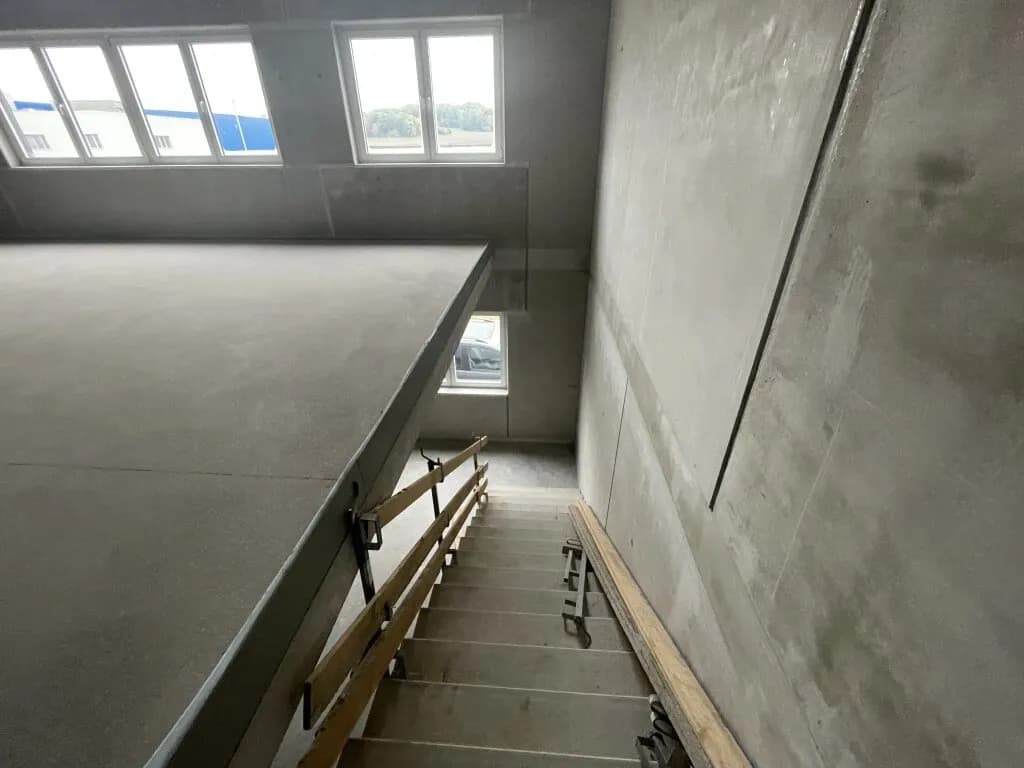 Gewerbeimmobilie mieten in Linz Land – 176 m², € 2.446 – Bild 7 von 23