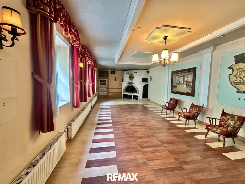 12-Zimmer-Gewerbeimmobilie kaufen in Mistelbach – 364 m², € 399.900
