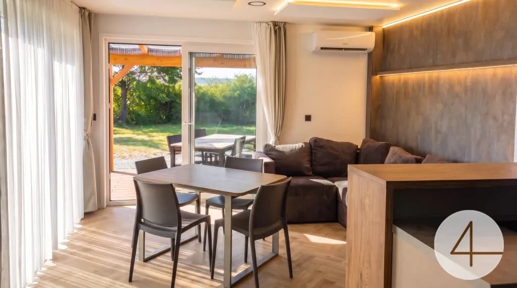 Haus kaufen in Horn – 240 m², € 170.000 – Bild 4 von 13