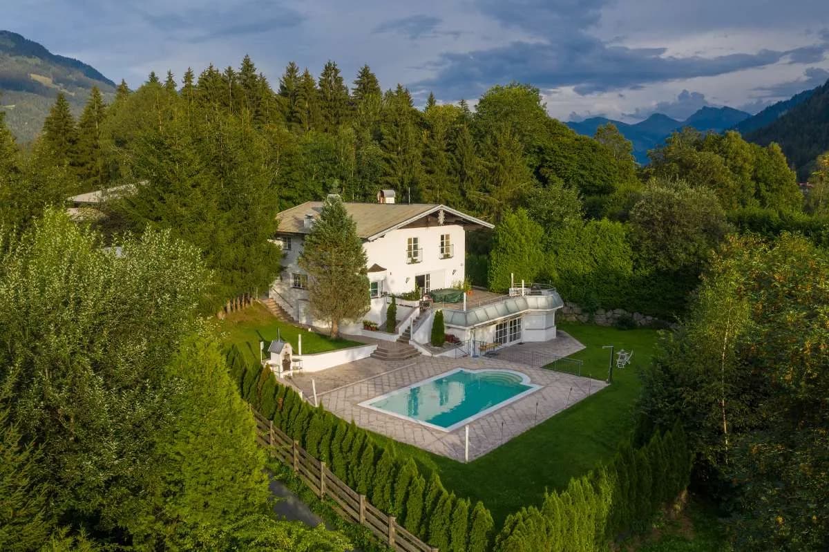 6-Zimmer-Immobilie mieten in Kitzbühel – 480 m²