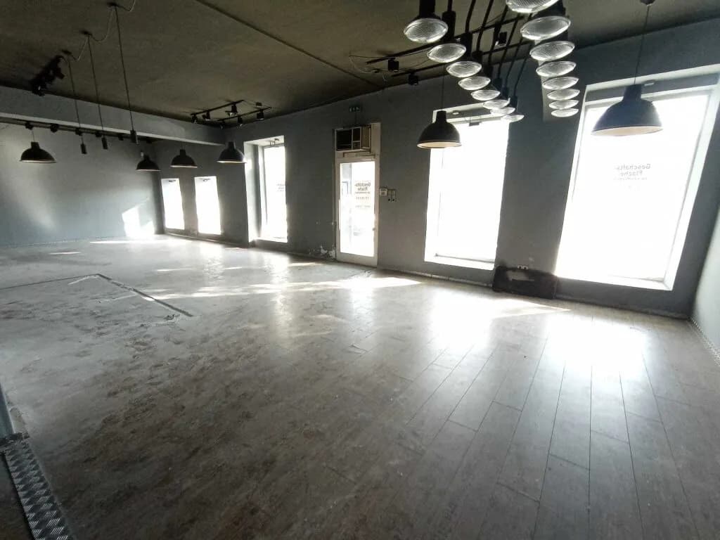 5-Zimmer-Gewerbeimmobilie mieten in Wien – 172 m², € 2.040 – Bild 3 von 22