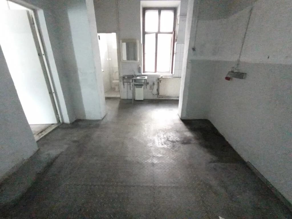 5-Zimmer-Gewerbeimmobilie mieten in Wien – 172 m², € 2.040 – Bild 10 von 22