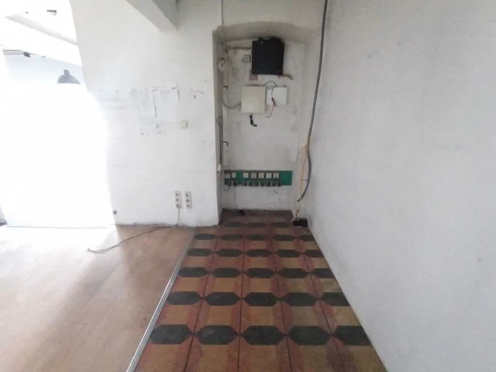 5-Zimmer-Gewerbeimmobilie mieten in Wien – 172 m², € 2.040 – Bild 18 von 22