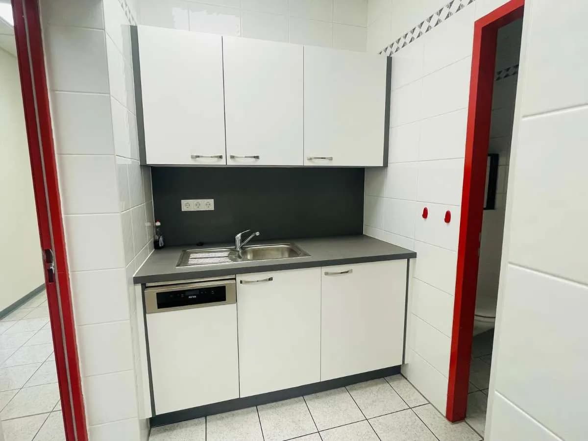4-Zimmer-Gewerbeimmobilie mieten in Graz – 162 m², € 1.736 – Bild 6 von 7